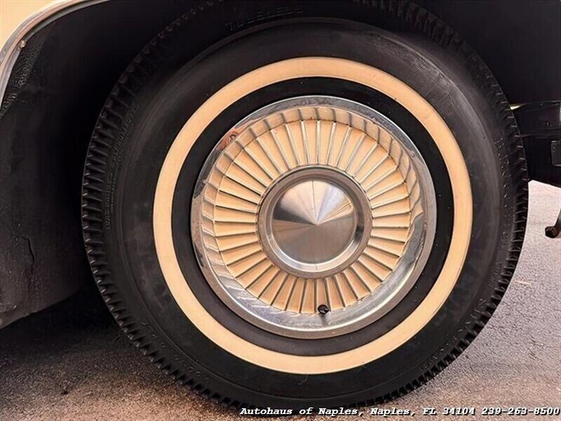 1959 Lincoln Continental   - Photo 8 - Naples, FL 34104