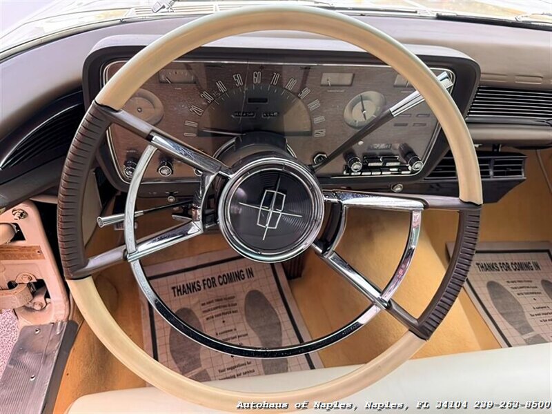 1959 Lincoln Continental   - Photo 69 - Naples, FL 34104
