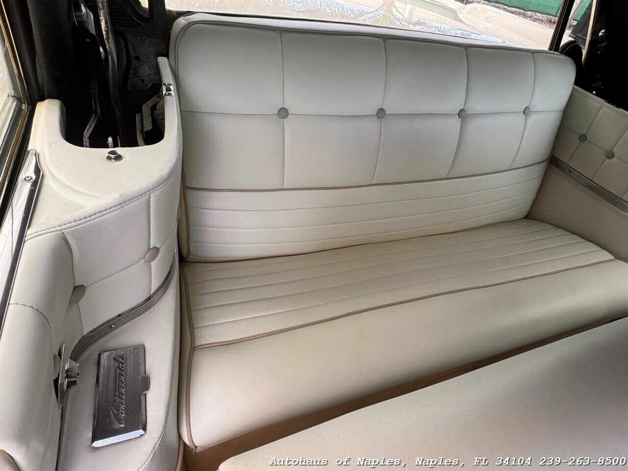 1959 Lincoln Continental   - Photo 21 - Naples, FL 34104