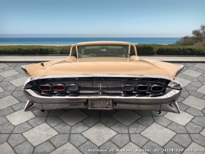 1959 Lincoln Continental   - Photo 37 - Naples, FL 34104