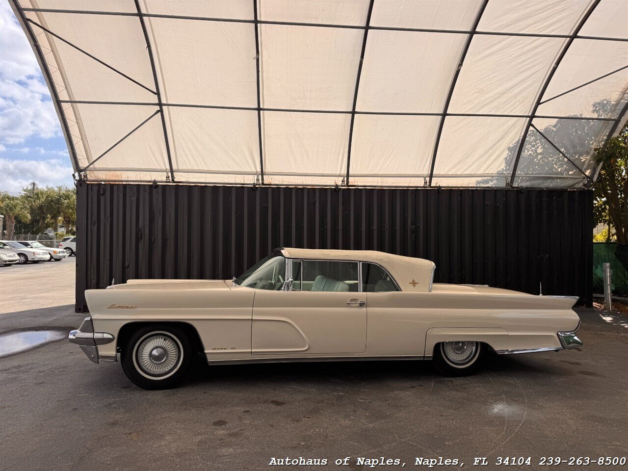 1959 Lincoln Continental   - Photo 1 - Naples, FL 34104