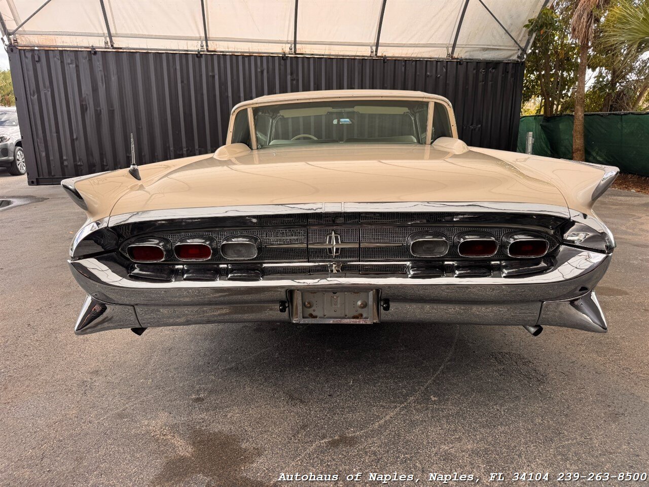 1959 Lincoln Continental   - Photo 7 - Naples, FL 34104