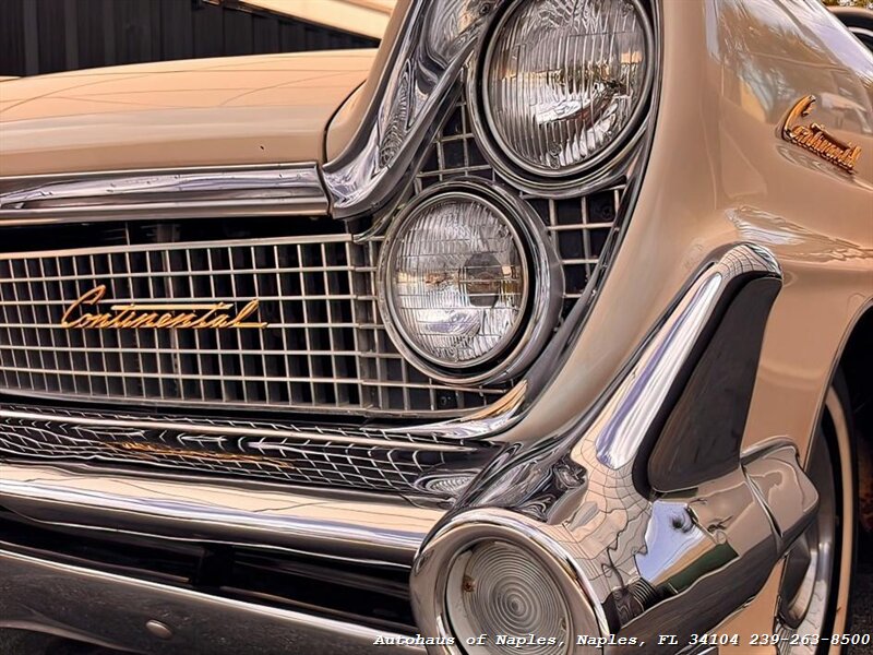 1959 Lincoln Continental   - Photo 11 - Naples, FL 34104