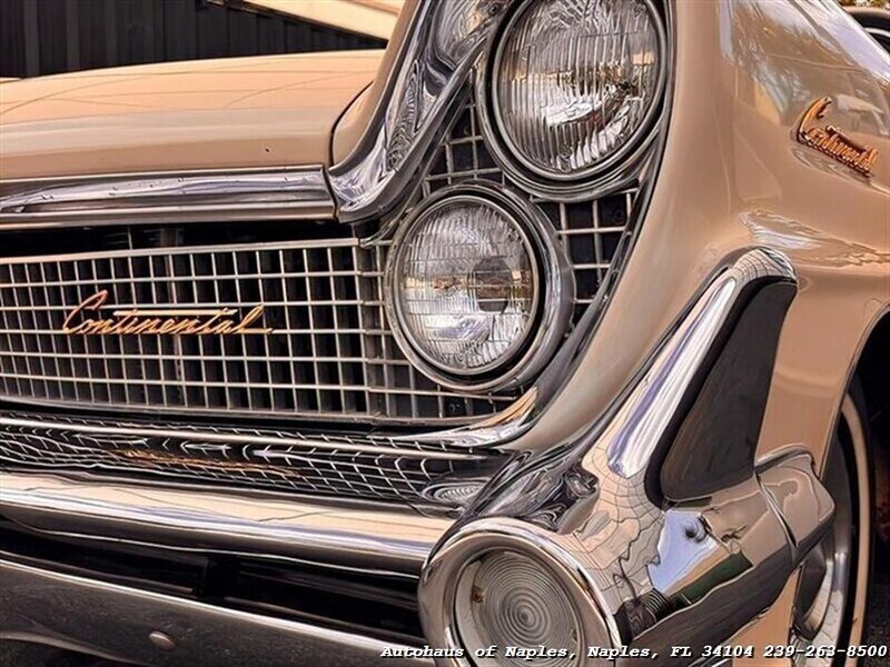 1959 Lincoln Continental   - Photo 11 - Naples, FL 34104