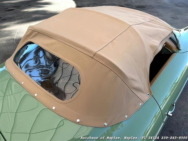 1966 Porsche 356 Speedster Replica   - Photo 22 - Naples, FL 34104