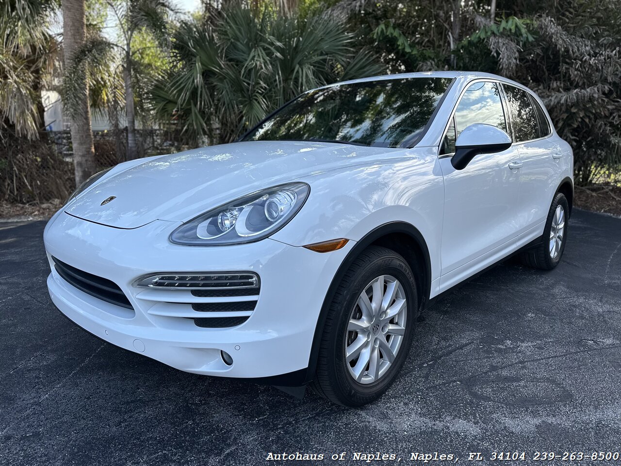 2014 Porsche Cayenne   - Photo 4 - Naples, FL 34104