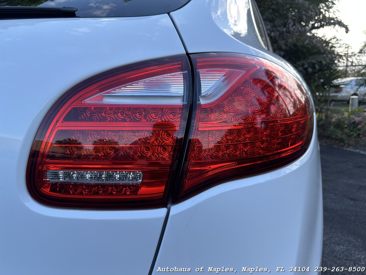 2014 Porsche Cayenne   - Photo 15 - Naples, FL 34104