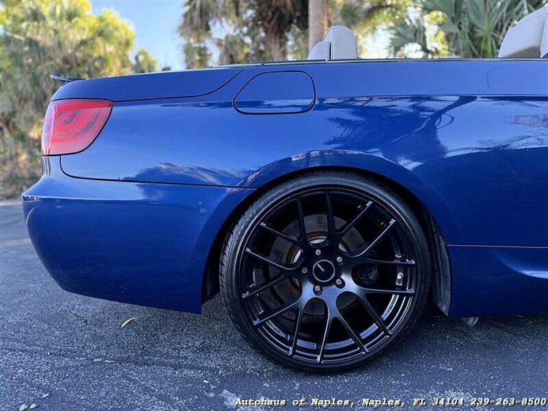 2011 BMW 335is - Photo 17 - Naples, FL 34104