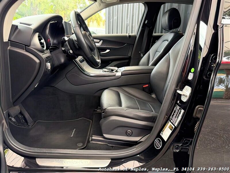 2016 Mercedes-Benz GLC GLC 300 4MATIC   - Photo 18 - Naples, FL 34104