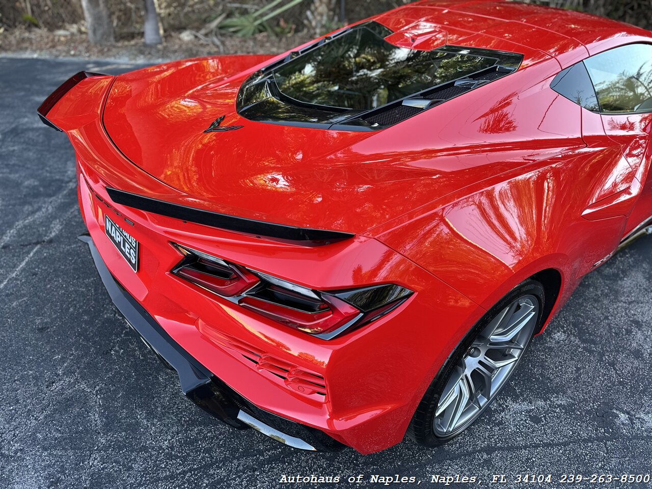 2024 Chevrolet Corvette Z06   - Photo 23 - Naples, FL 34104