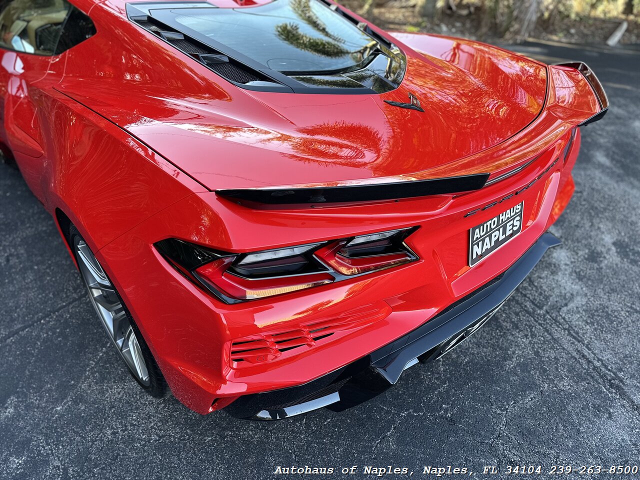 2024 Chevrolet Corvette Z06   - Photo 19 - Naples, FL 34104