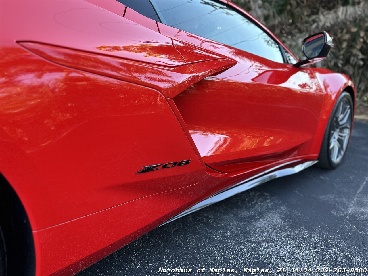 2024 Chevrolet Corvette Z06   - Photo 25 - Naples, FL 34104