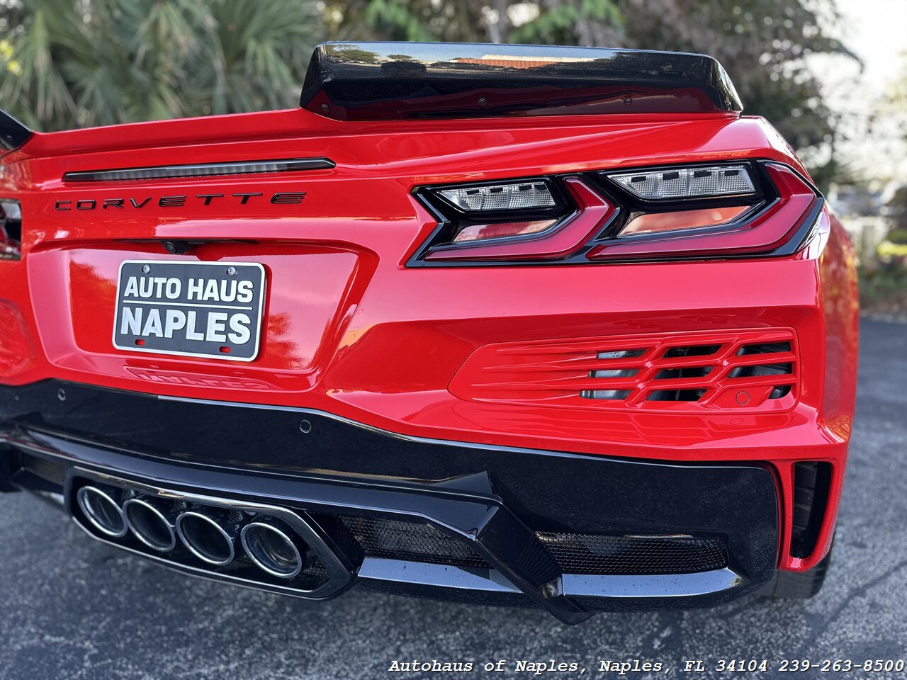 2024 Chevrolet Corvette Z06   - Photo 22 - Naples, FL 34104