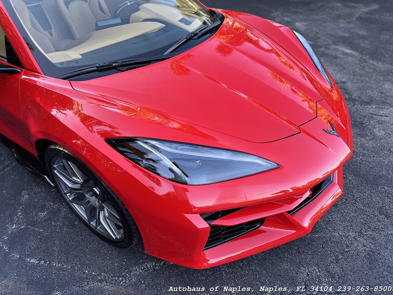 2024 Chevrolet Corvette Z06   - Photo 6 - Naples, FL 34104