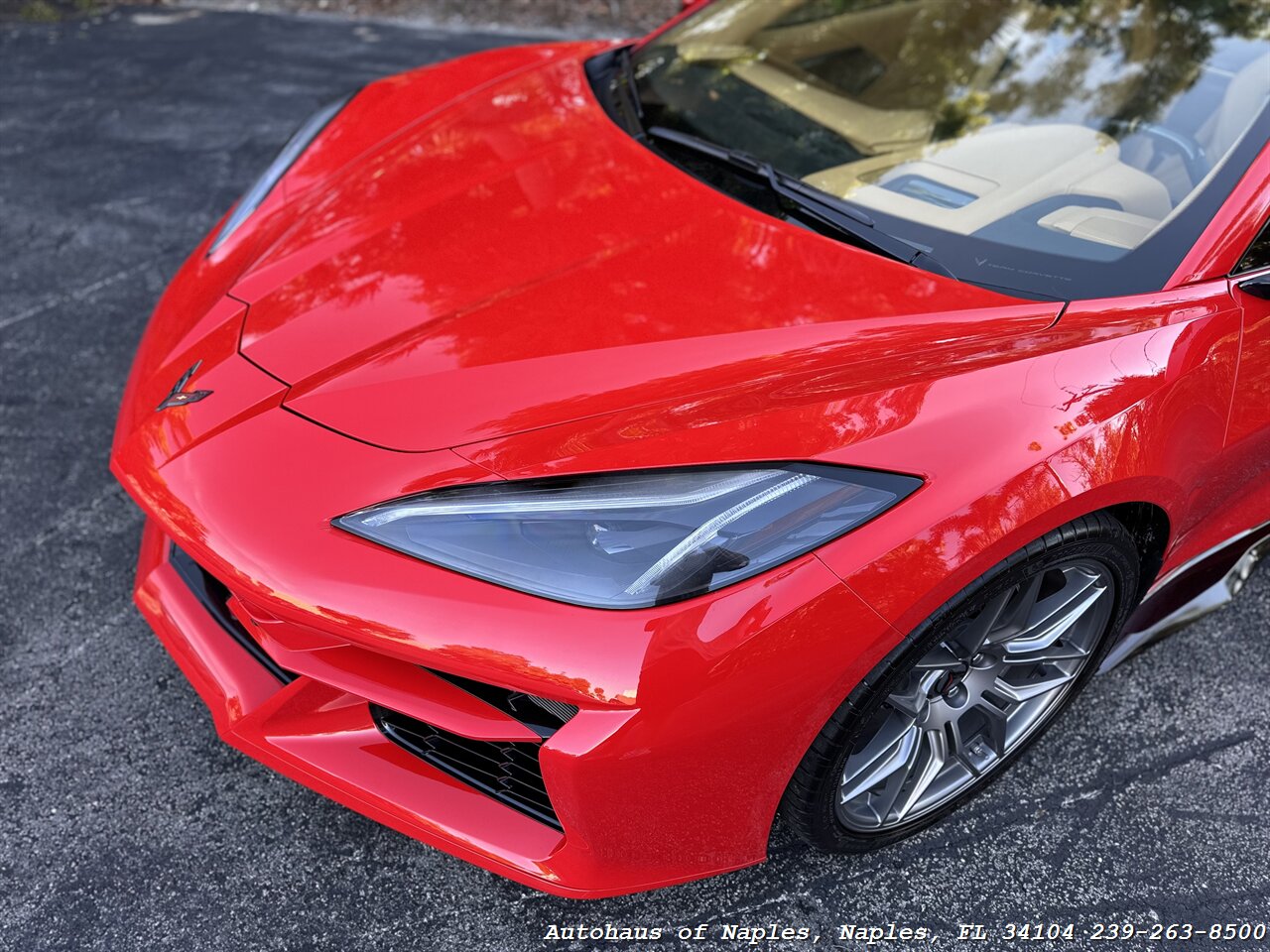 2024 Chevrolet Corvette Z06   - Photo 10 - Naples, FL 34104