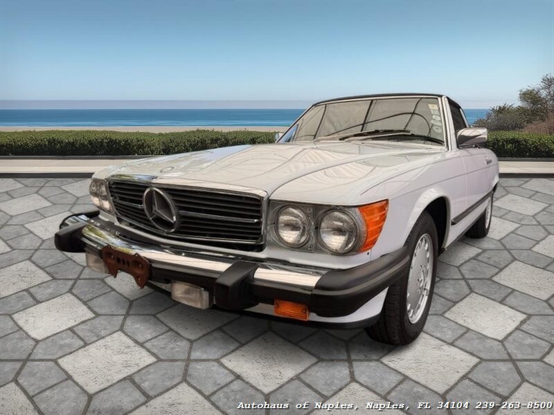 1986 Mercedes-Benz 560-Class 560 SL   - Photo 19 - Naples, FL 34104