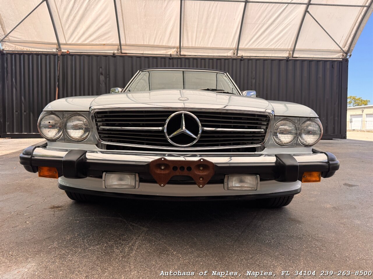 1986 Mercedes-Benz 560-Class 560 SL   - Photo 17 - Naples, FL 34104