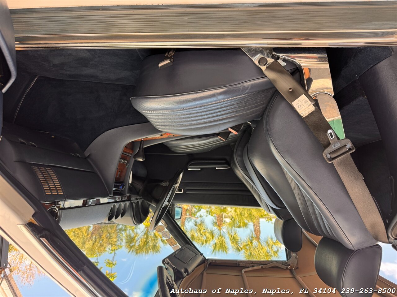 1986 Mercedes-Benz 560-Class 560 SL   - Photo 15 - Naples, FL 34104