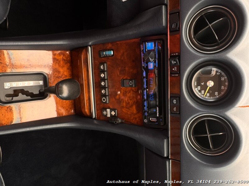 1986 Mercedes-Benz 560-Class 560 SL   - Photo 5 - Naples, FL 34104