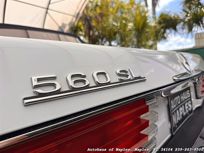 1986 Mercedes-Benz 560-Class 560 SL   - Photo 23 - Naples, FL 34104