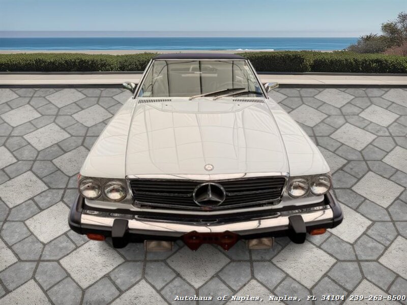 1986 Mercedes-Benz 560-Class 560 SL   - Photo 18 - Naples, FL 34104