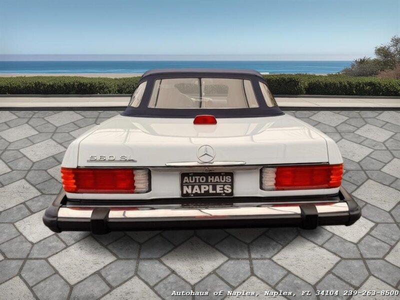 1986 Mercedes-Benz 560-Class 560 SL   - Photo 28 - Naples, FL 34104