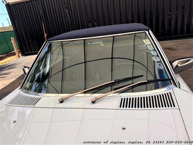 1986 Mercedes-Benz 560-Class 560 SL - Photo 39 - Naples, FL 34104