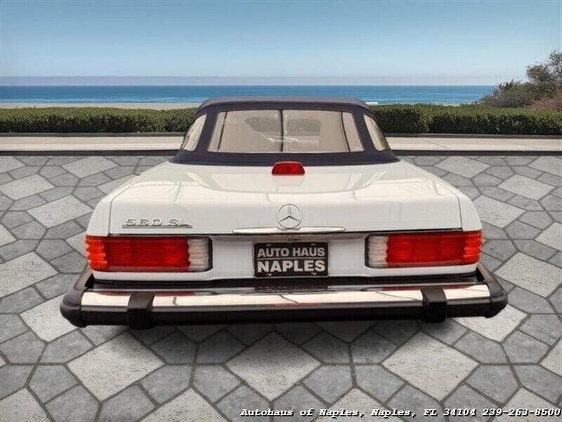 1986 Mercedes-Benz 560-Class 560 SL - Photo 28 - Naples, FL 34104