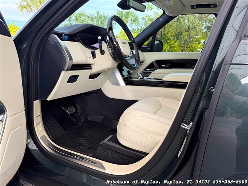 2023 Land Rover Range Rover P400 SE - Photo 22 - Naples, FL 34104