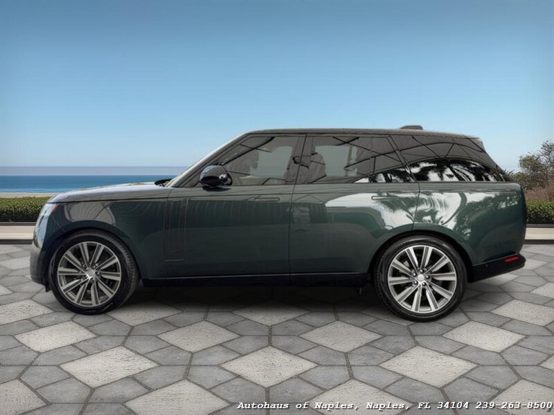 2023 Land Rover Range Rover P400 SE - Photo 8 - Naples, FL 34104