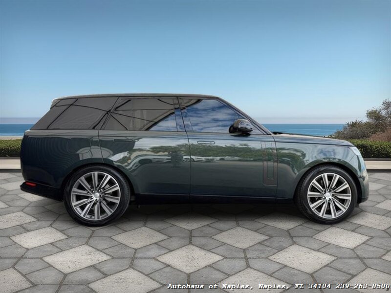 2023 Land Rover Range Rover P400 SE - Photo 12 - Naples, FL 34104