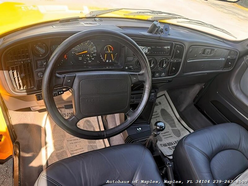 1991 Saab 900 Turbo   - Photo 8 - Naples, FL 34104