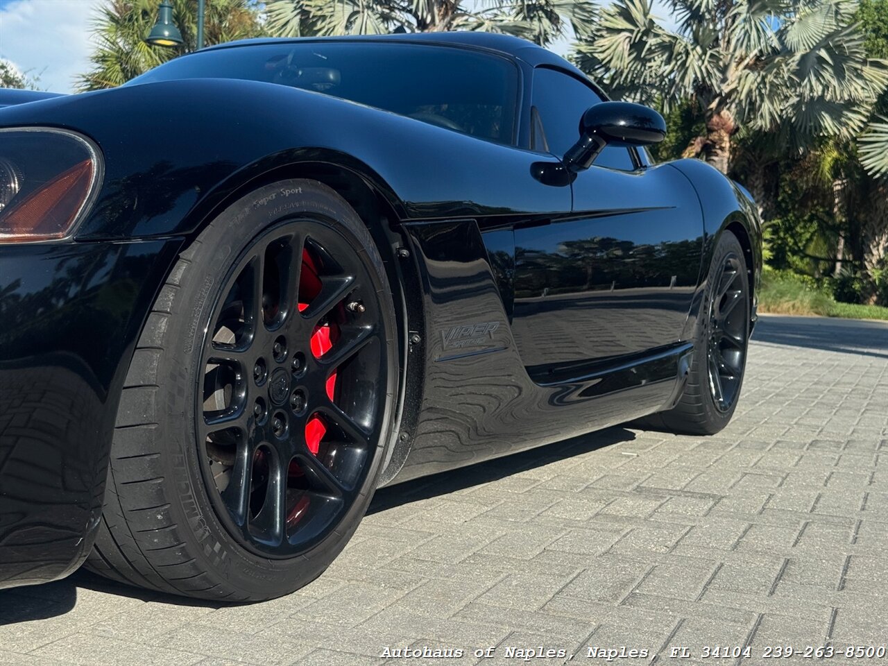 2006 Dodge Viper SRT-10 - Photo 39 - Naples, FL 34104