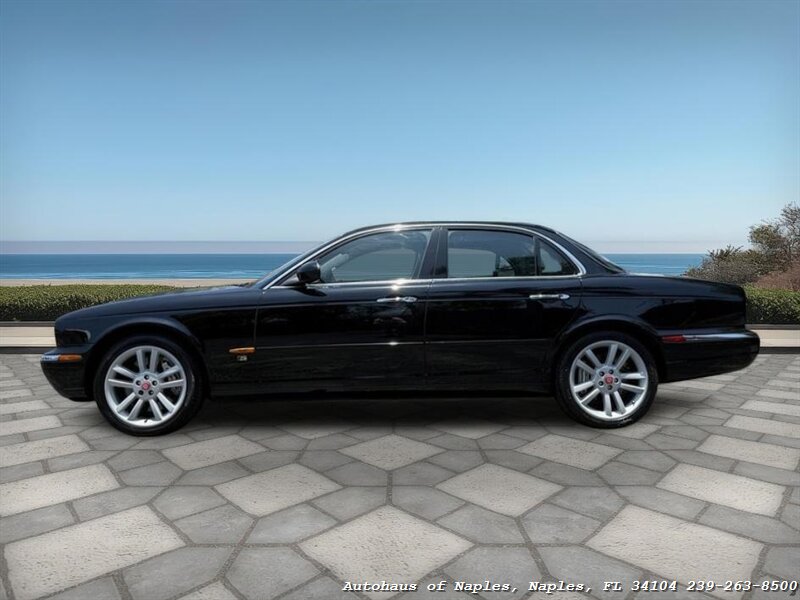2004 Jaguar XJR - Photo 5 - Naples, FL 34104