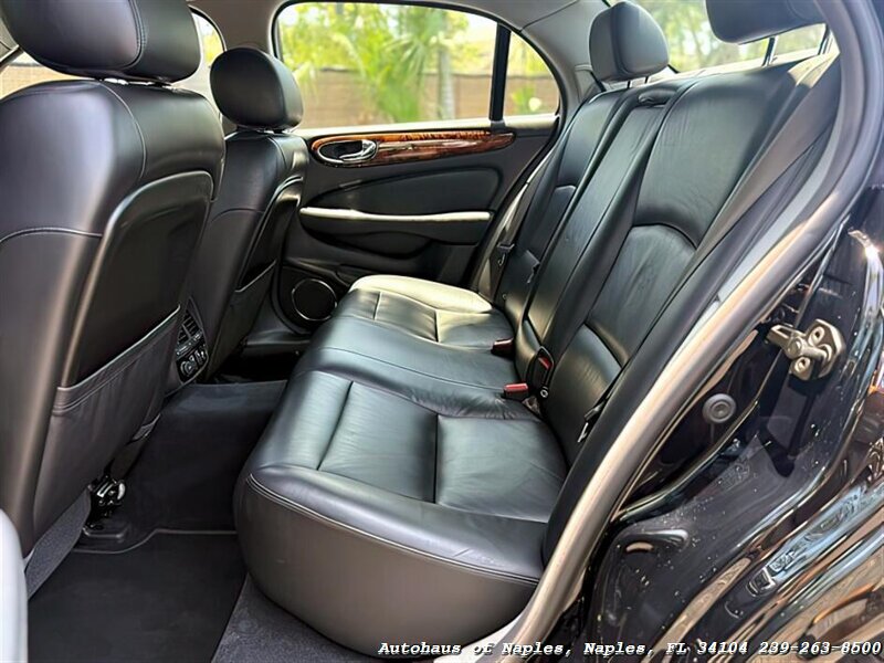2004 Jaguar XJR - Photo 30 - Naples, FL 34104