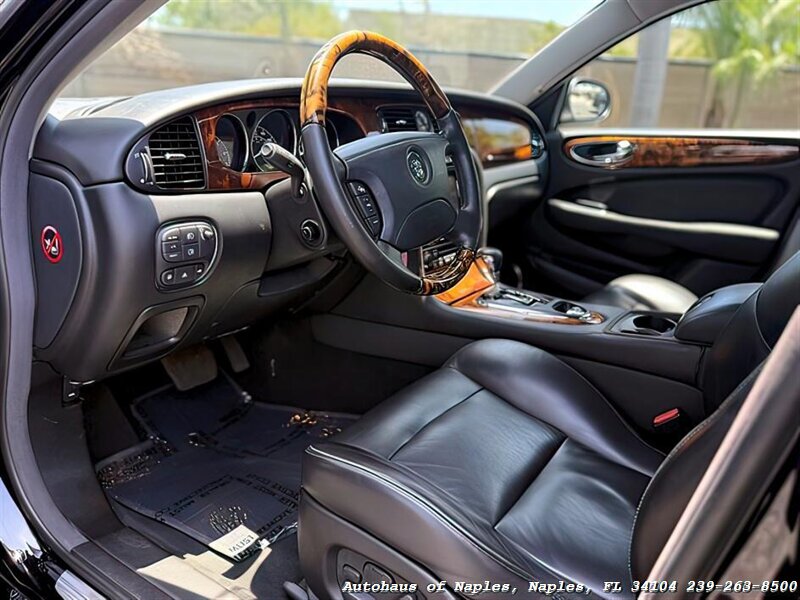 2004 Jaguar XJR - Photo 21 - Naples, FL 34104