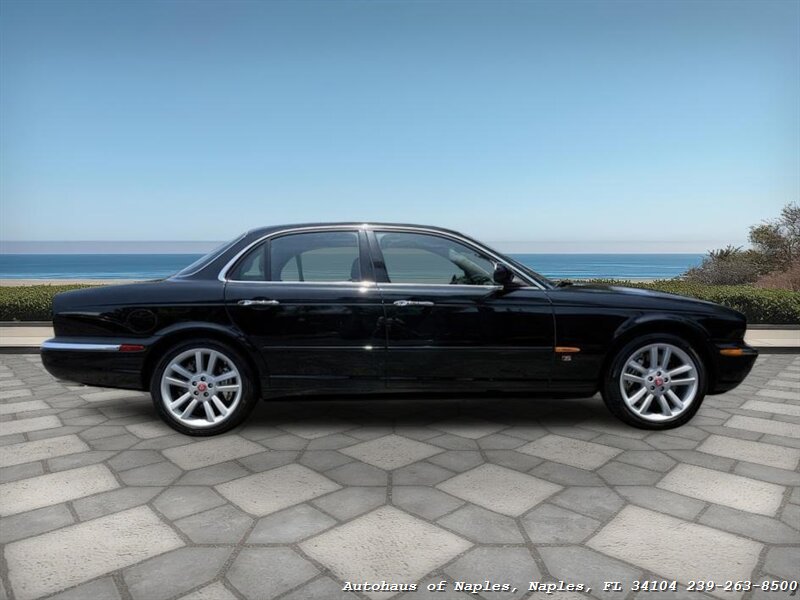 2004 Jaguar XJR - Photo 13 - Naples, FL 34104