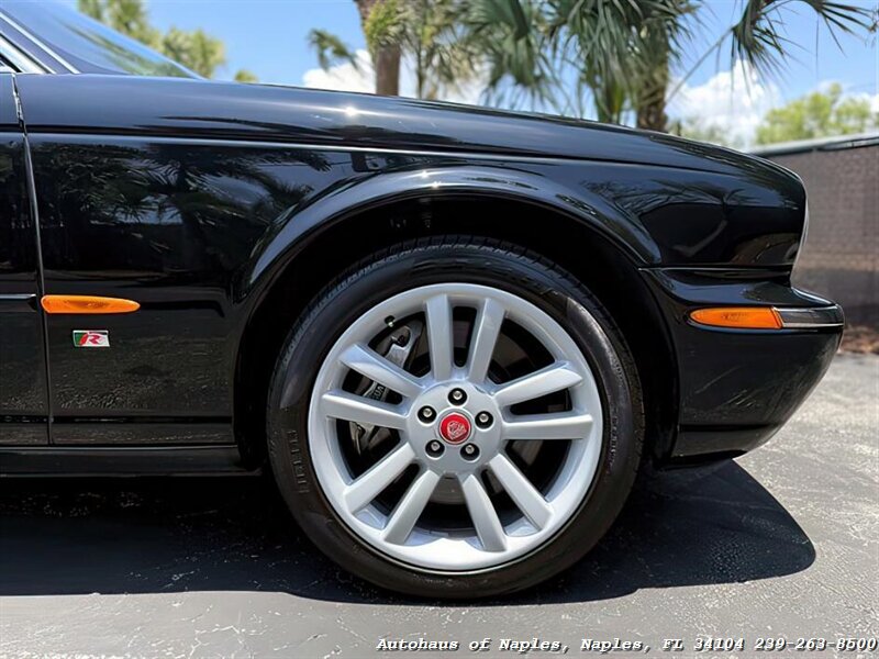 2004 Jaguar XJR - Photo 15 - Naples, FL 34104