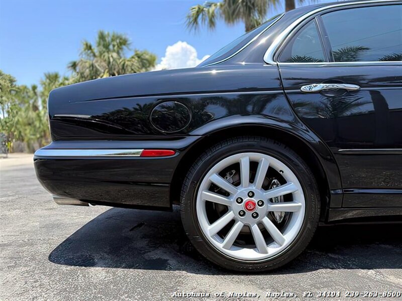2004 Jaguar XJR - Photo 14 - Naples, FL 34104