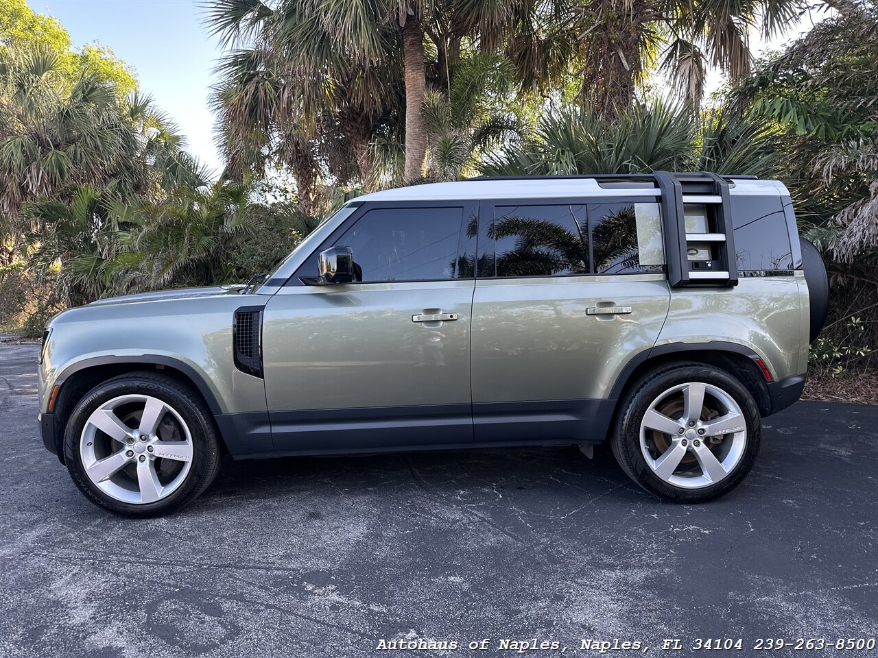 2020 Land Rover Defender 110 HSE AWD   - Photo 5 - Naples, FL 34104