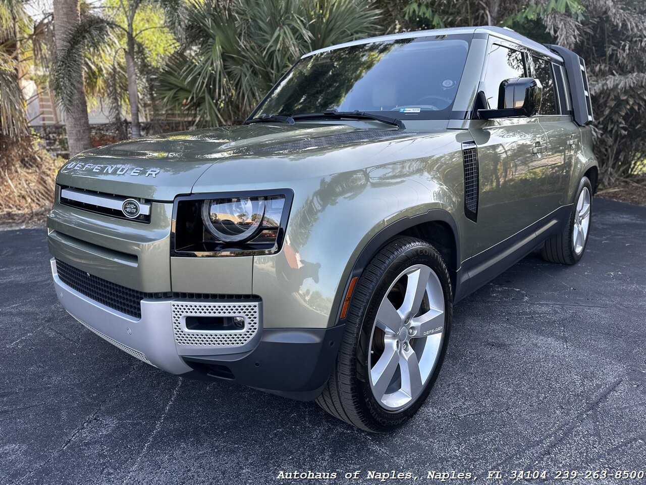 2020 Land Rover Defender 110 HSE AWD   - Photo 4 - Naples, FL 34104