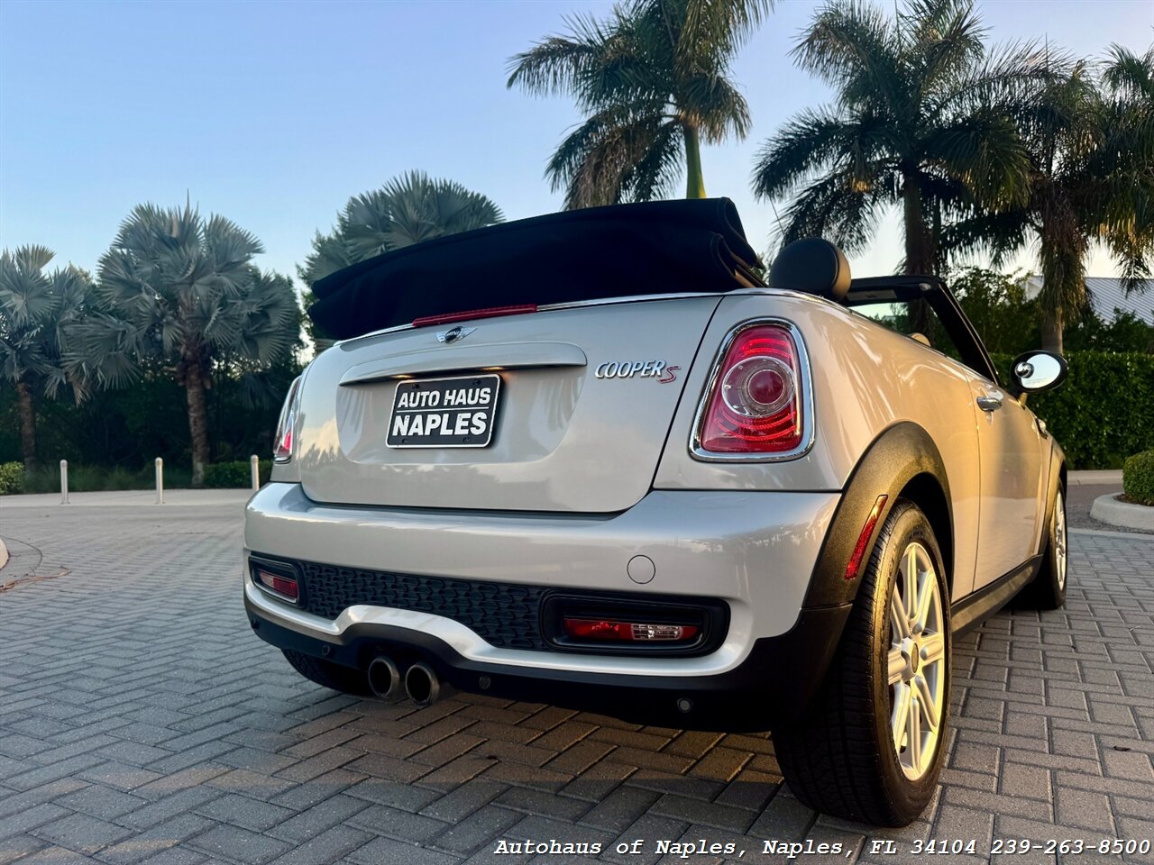 2013 MINI Convertible Cooper S - Photo 6 - Naples, FL 34104