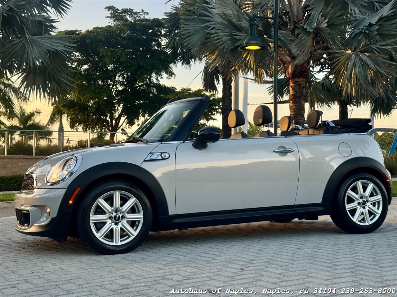 2013 MINI Convertible Cooper S - Photo 9 - Naples, FL 34104