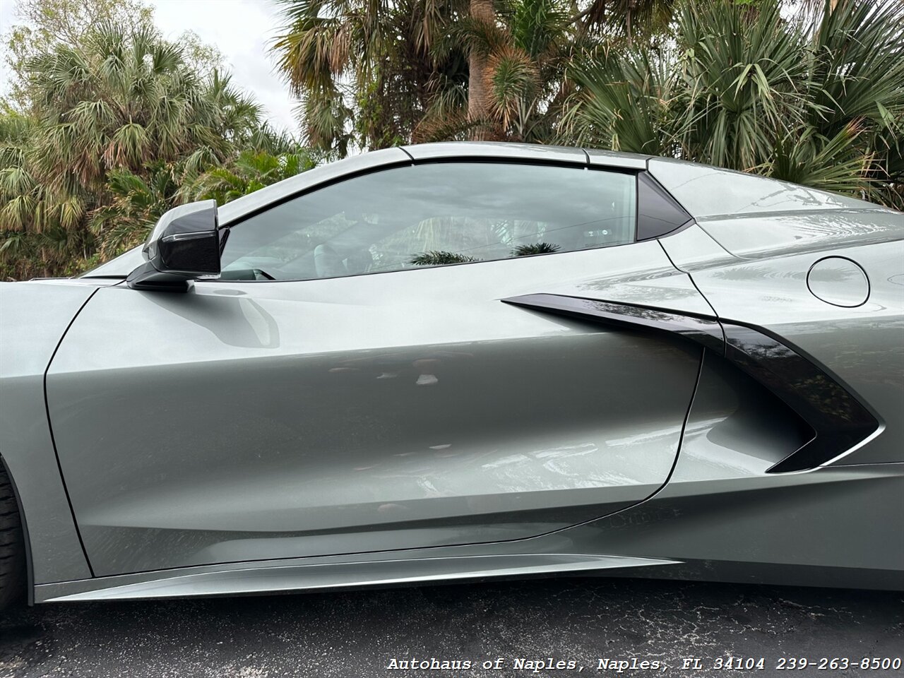 2024 Chevrolet Corvette Stingray Convertible w/ 2LT   - Photo 9 - Naples, FL 34104