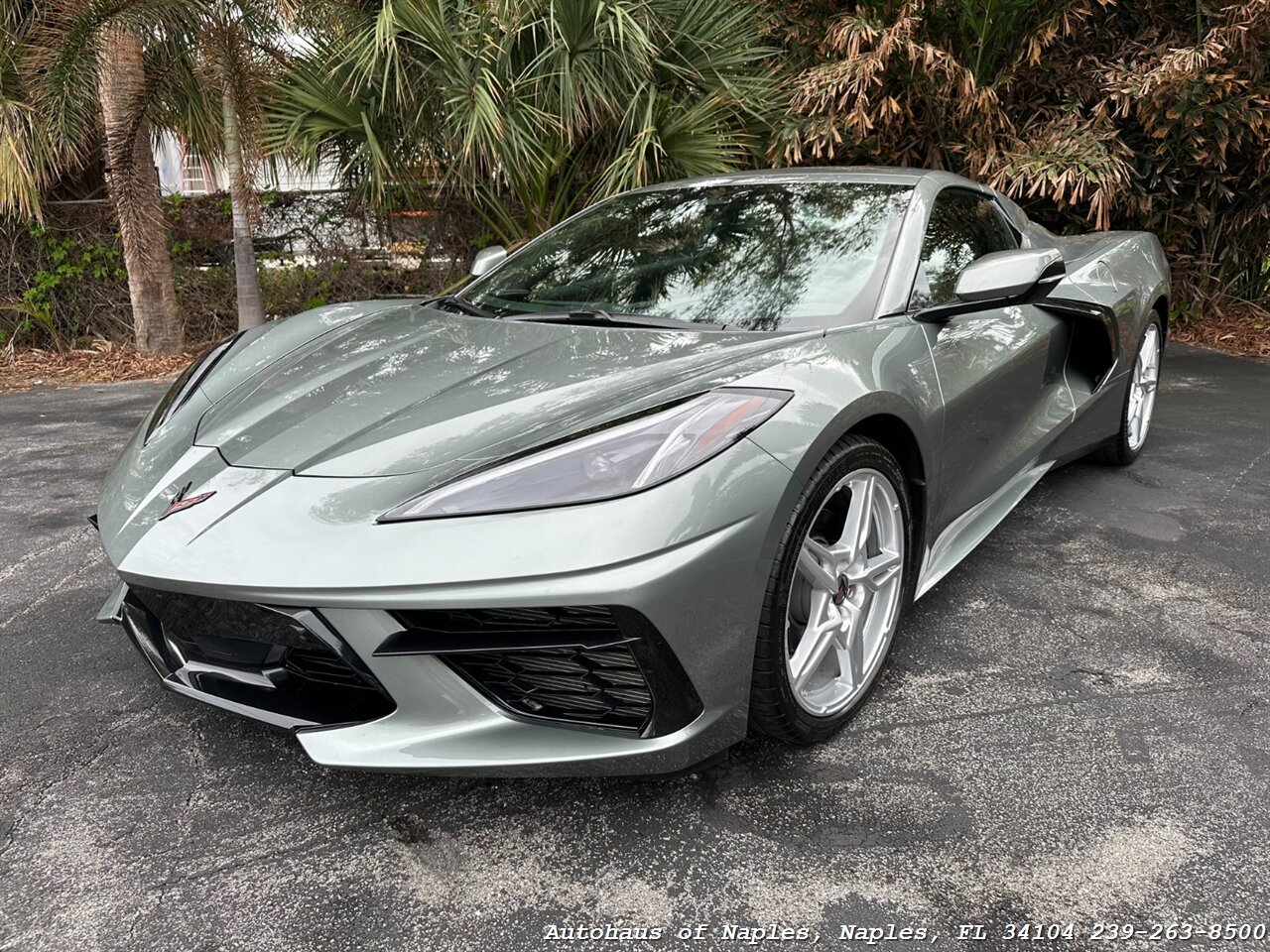 2024 Chevrolet Corvette Stingray Convertible w/ 2LT   - Photo 4 - Naples, FL 34104