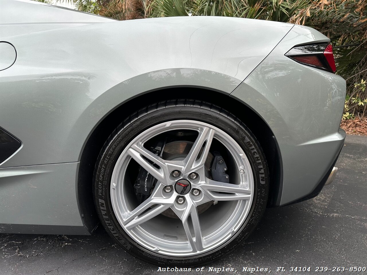 2024 Chevrolet Corvette Stingray Convertible w/ 2LT   - Photo 10 - Naples, FL 34104