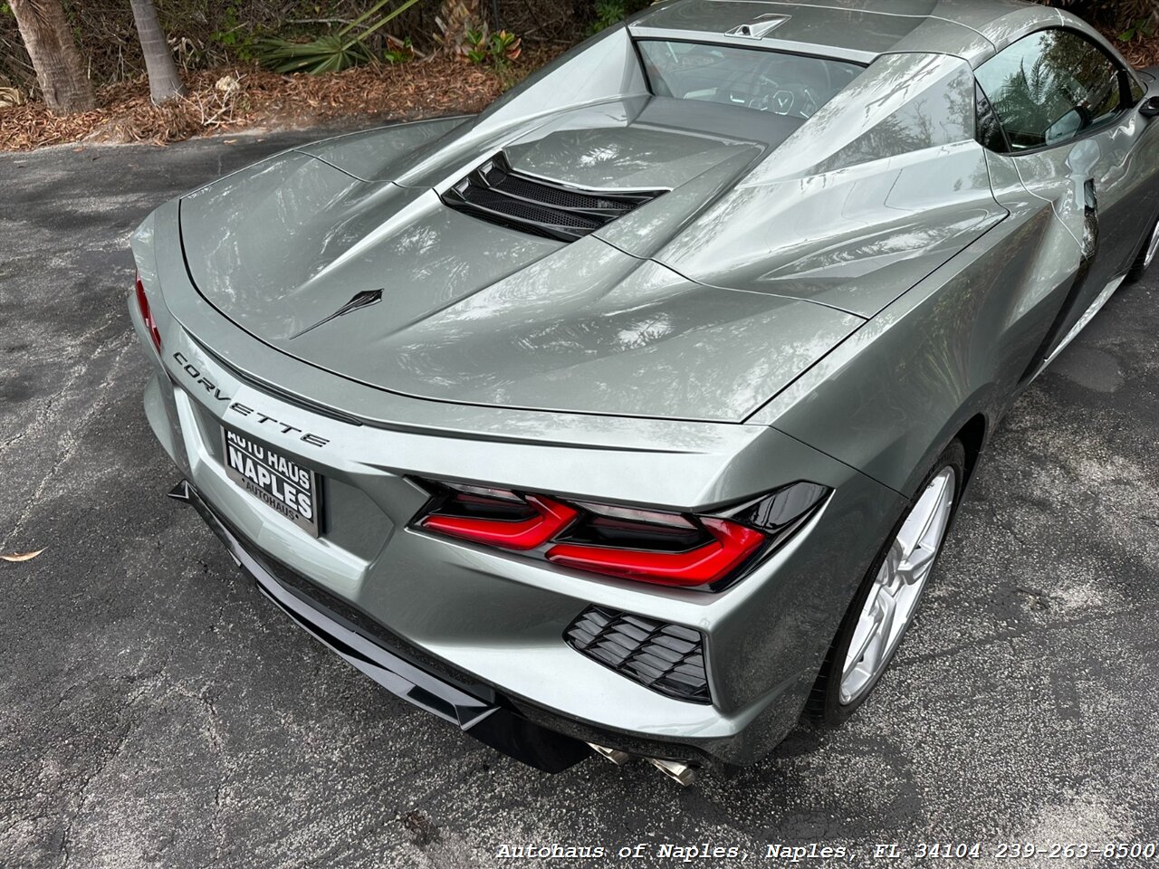 2024 Chevrolet Corvette Stingray Convertible w/ 2LT   - Photo 16 - Naples, FL 34104