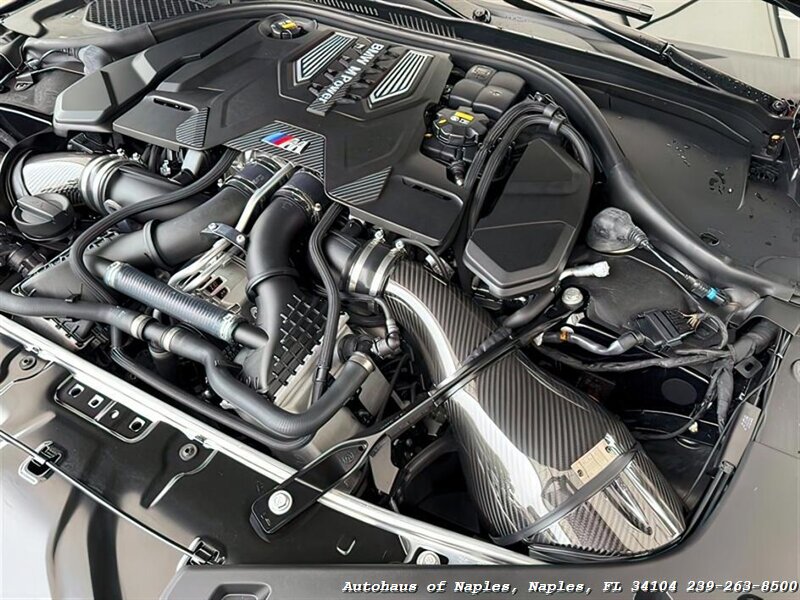 2022 BMW M8 Competition   - Photo 17 - Naples, FL 34104