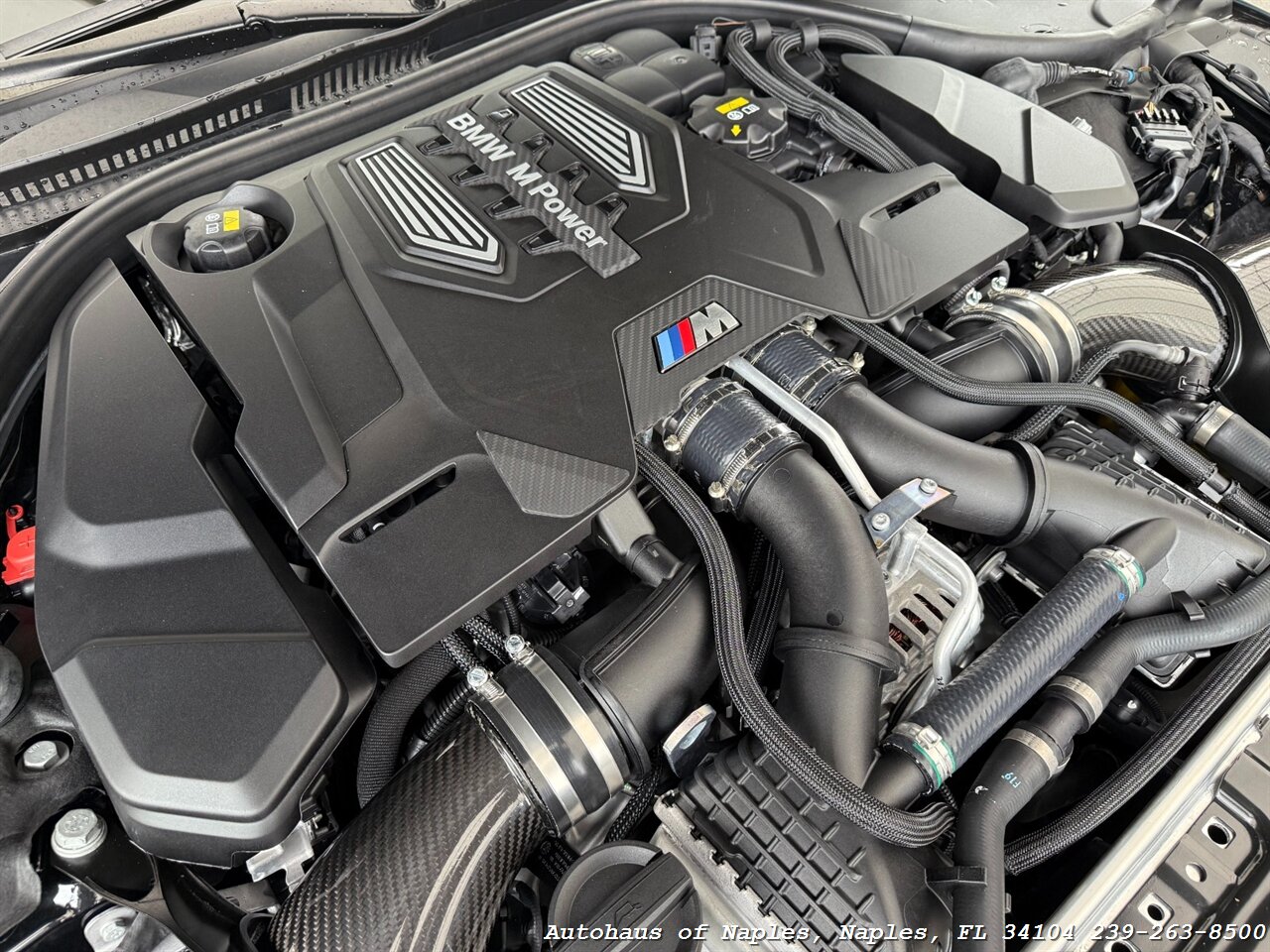2022 BMW M8 Competition - Photo 16 - Naples, FL 34104