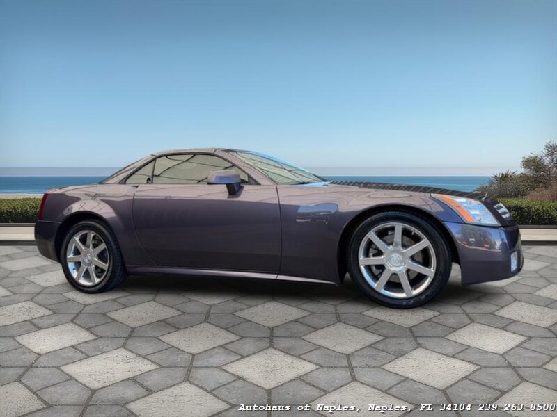 2004 Cadillac XLR Neiman Marcus Edition # 036 / 101 - Photo 2 - Naples, FL 34104